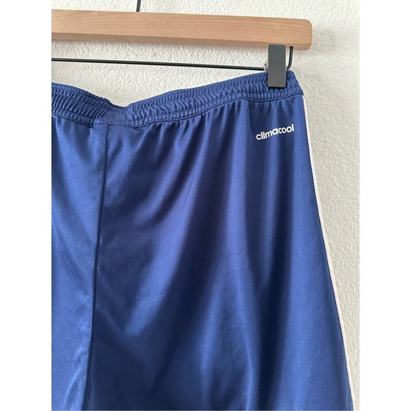 Adidas climacool high waisted jersey basketball shorts in navy - Picture 5 of 7